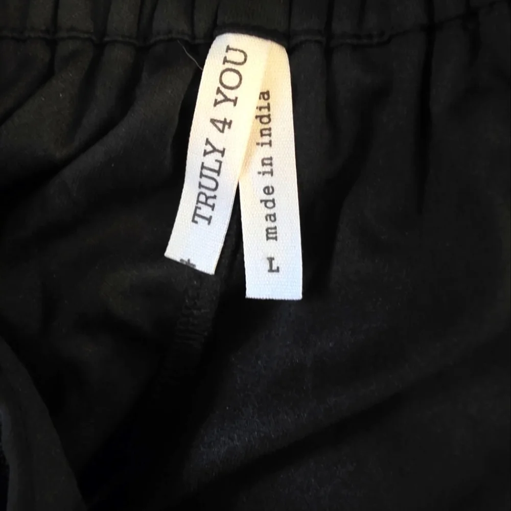 TRULY 4 YOU Skirt